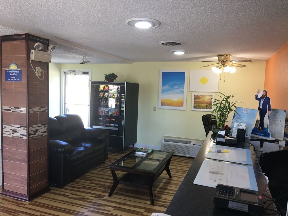 Days Inn By Wyndham Statesville Εξωτερικό φωτογραφία