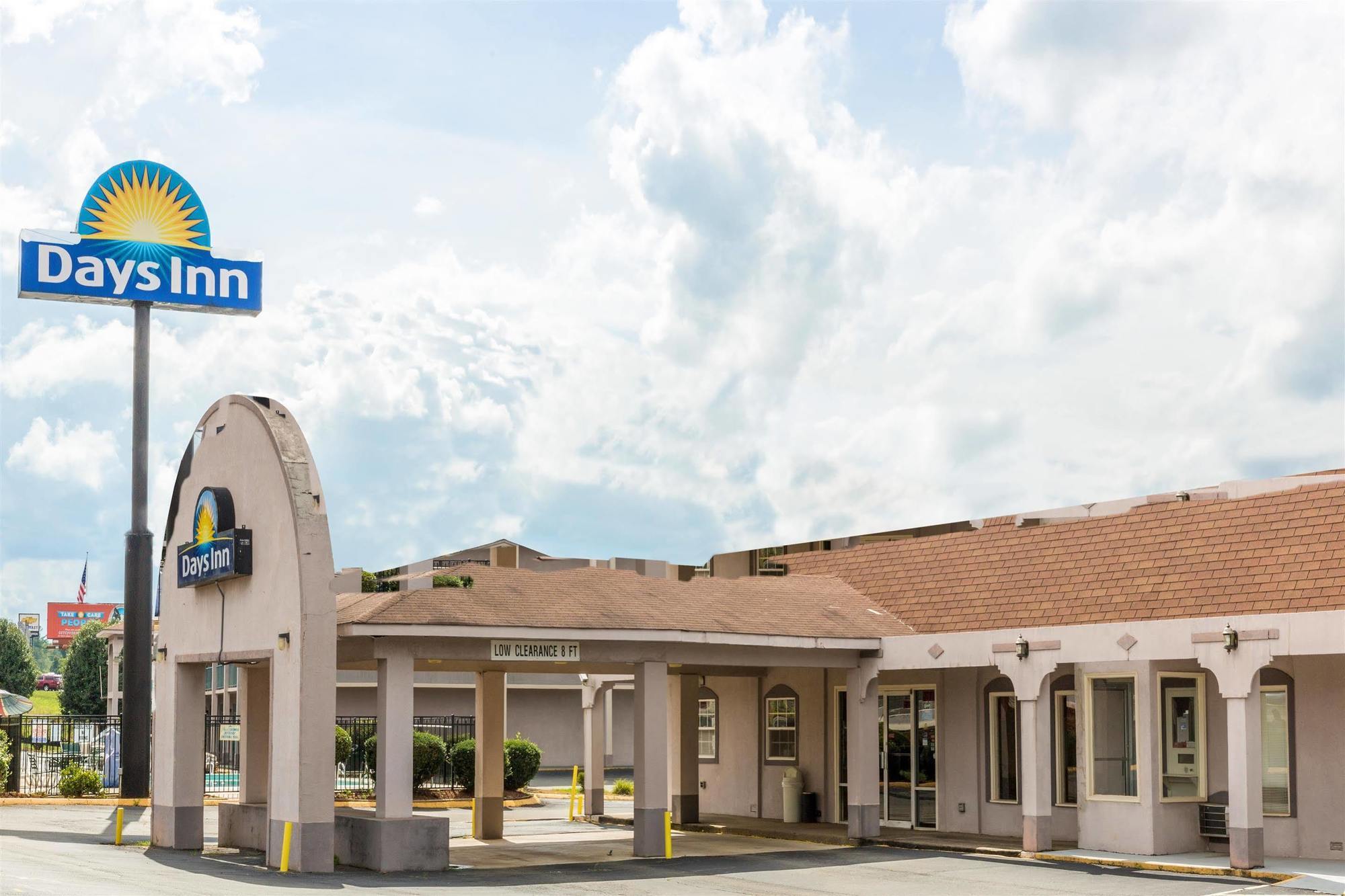 Days Inn By Wyndham Statesville Εξωτερικό φωτογραφία